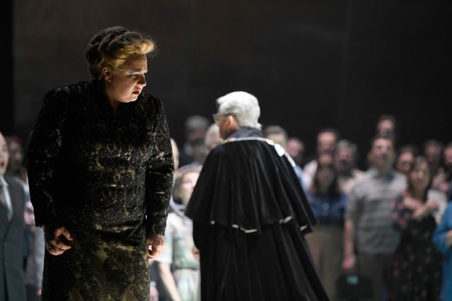 Anna Smirnova als Turandot, Peter Maus als Altoum